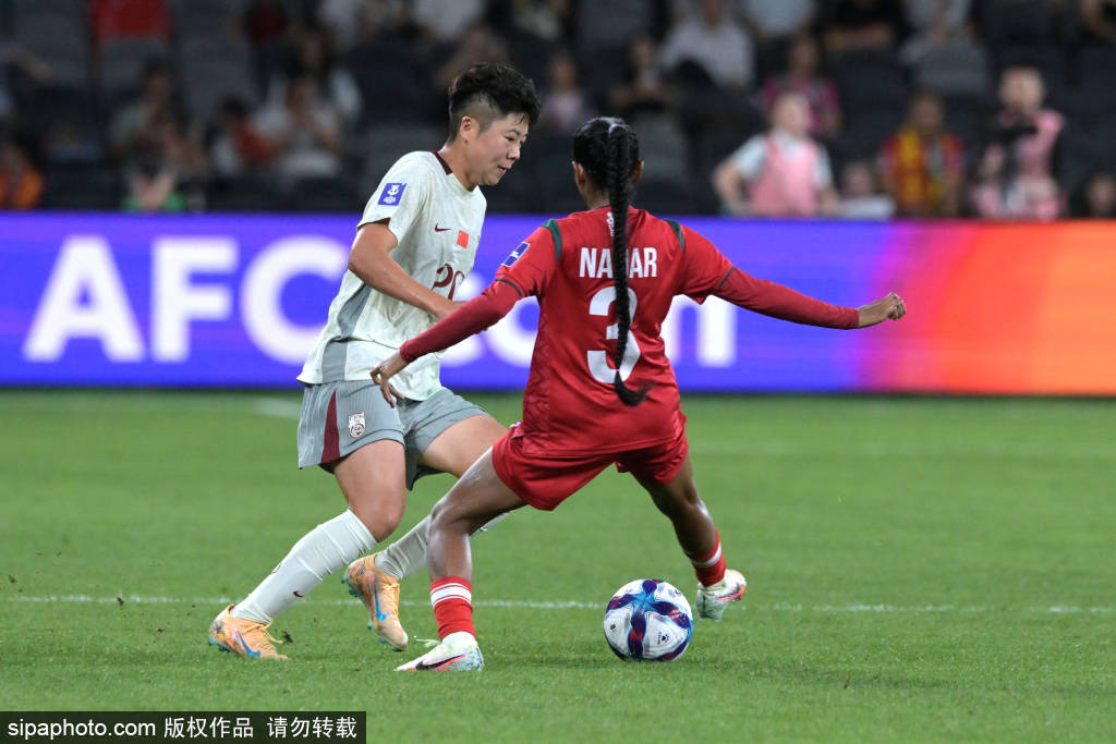 有点危险！比赛第5分钟，中国女足后点漏人，好在福勒推射打高:顺德机械科技有限公司